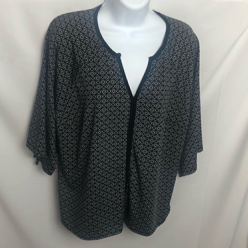 🌼🌼Roz and Ali Size Large black and white tunic🌼🌼